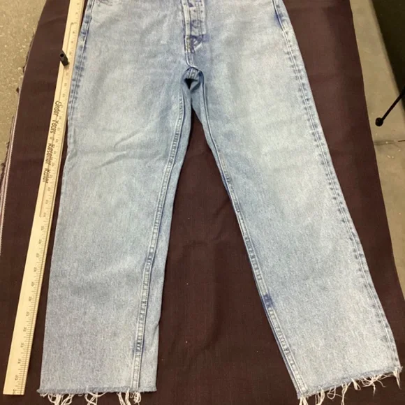 Zara Acid Wash Jeans Size 6 Frayed Bottom Hem - Picture 2 of 10